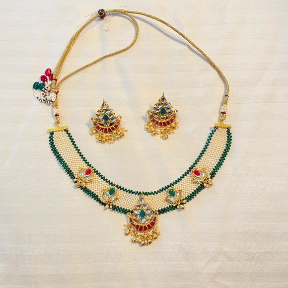 🆕 Bollywood style designer necklace with earrings - Picture 4 of 6